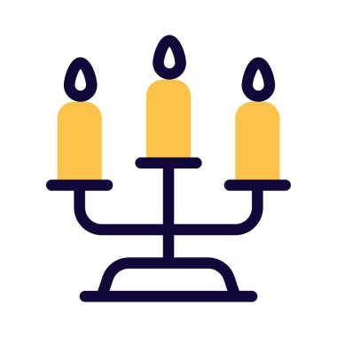 Mumları tutmak için birden fazla kolu olan ampstand..