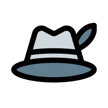 Başlık aksesuarına tüy iliştirildi.