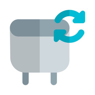 Bir kapasitörün performansı yenileniyor.