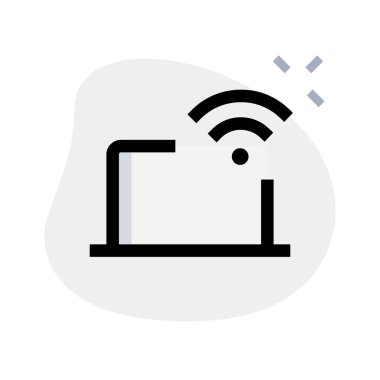 Laptop internete Wi-Fi ağıyla bağlanır.