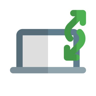 Veriler aygıtlar arasında dizüstü bilgisayarla aktarılıyor.