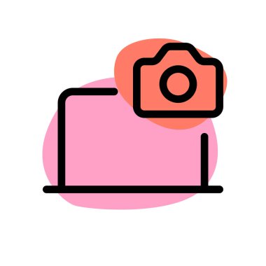 Dahili dizüstü bilgisayar kamerası görsel iletişimi arttırır.