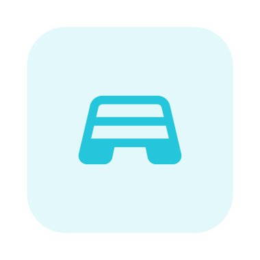 Vücut geliştirme koçları tarafından önerilen adımlarla bacak egzersizi