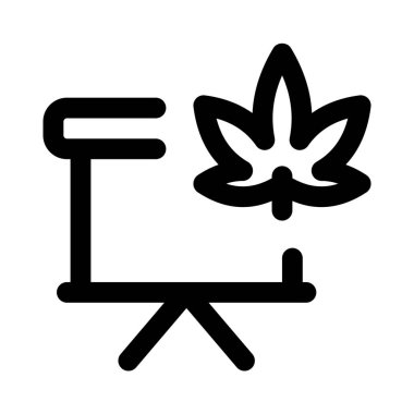 Kenevirin zararlı etkileri beyaz tahtada sunuluyor