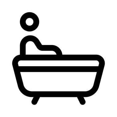 Banyoda yıkanan kişi beyaz bir arka planda izole edilmiş.