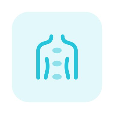 Gelişmiş iyileşme için bir kadının sırtına yerleştirilmiş taş.