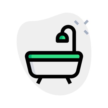 Duşu olan küvet beyaz arka planda izole edilmiş.