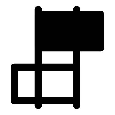 İstasyonda sinyaller için bayraklar kullanılır.