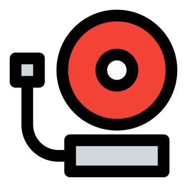 Olası tehlikeleri tespit etmek için yangın alarmını kullanıyor..