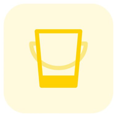 Sıvı taşımak için kulplu bir kap.