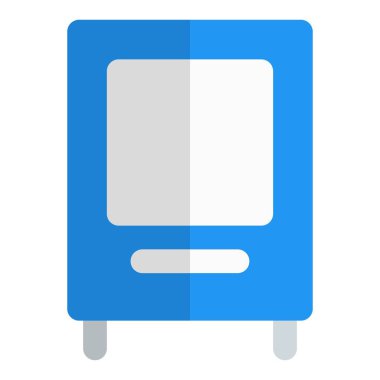 Atıştırmalık, içecek ve yiyecek sağlayan self servis makinesi..