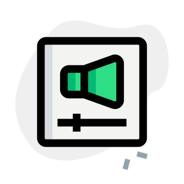 Ses ayarlama için kullanılan ses tuşu.