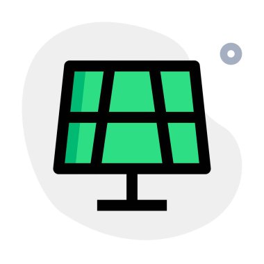 Yararlı elektrik gücü için güneş panelini kullan.