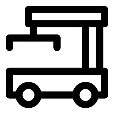 Malzeme konteynırları gemilere verimli bir şekilde yüklüyor.