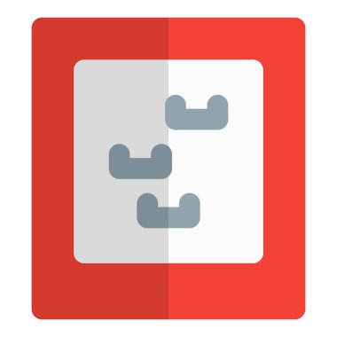 Zıplayan toplarla heyecan verici pachinko heyecanları.