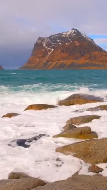 Норвежское Море Скалистый Пляж Лофотенские Острова — стоковое видео
