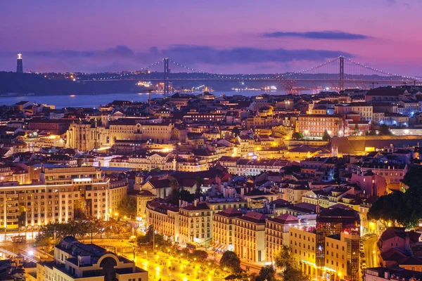 Nattutsikt Över Lissabons Berömda Utsikt Från Miradouro Senhora Monte Turist — Stockfoto