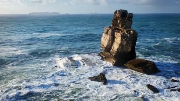 Rocha Oceânica Junto Mar Pôr Sol Cabo Carvoeiro Peniche Portugal — Vídeo de Stock