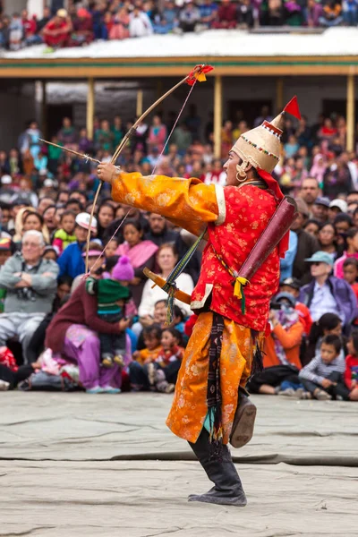 Leh Indie Września 2012 Tancerze Strojach Tybetańskiej Tradycyjnych Ladakhi Wykonać — Zdjęcie stockowe