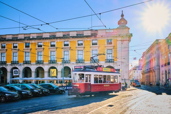 Lissabon Portugal Augustus 2022 Vintage Tram Voor Heuvels Tram Toeristische — Stockfoto