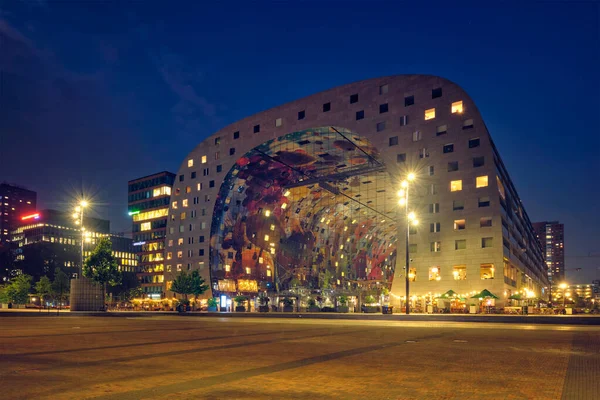 Rotterdam Netherlands Mayıs 2018 Markthal Pazar Salonu Konut Ofis Binası — Stok fotoğraf