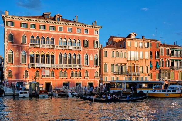 Venezia Italia Giugno 2018 Canal Grande Con Barche Gondole Tramonto — Foto Stock