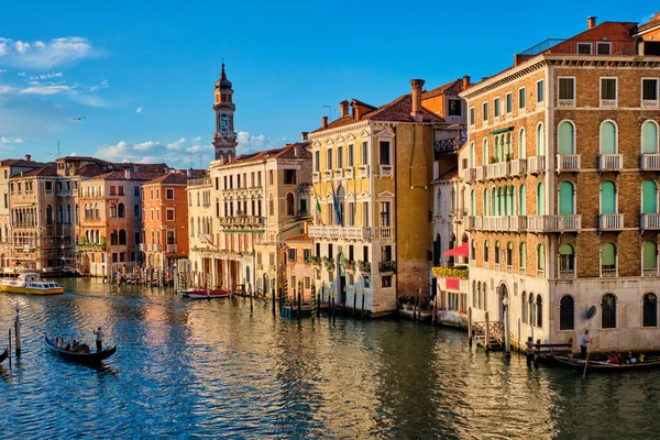Venice Italy Июнь 2018 Grand Canal Boats Gondolas Sunset Venice — стоковое фото