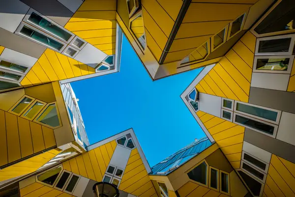 Rotterdam Nizozemsko Května 2017 Kostka Obsahuje Novátorské Domy Tvaru Kostky — Stock fotografie