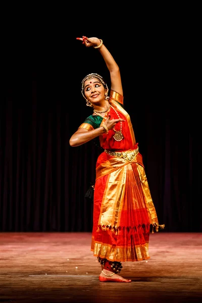 Chennai India Wrzesień 2009 Bharata Natyam Dance Wykonaniu Wykładowczyni Chennai — Zdjęcie stockowe