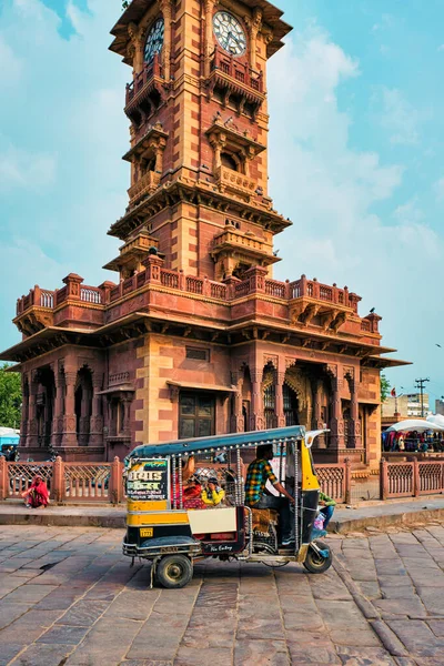 Jodhpur India November 2019 Traffic Indian Street Sadar Market Clock — Stock Photo, Image