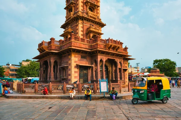 Jodhpur India 2019年11月14日 萨达尔市场靠近Clock Tower Ghanta Ghar的印地安人街的交通 Jodhpur Rajasthan India — 图库照片