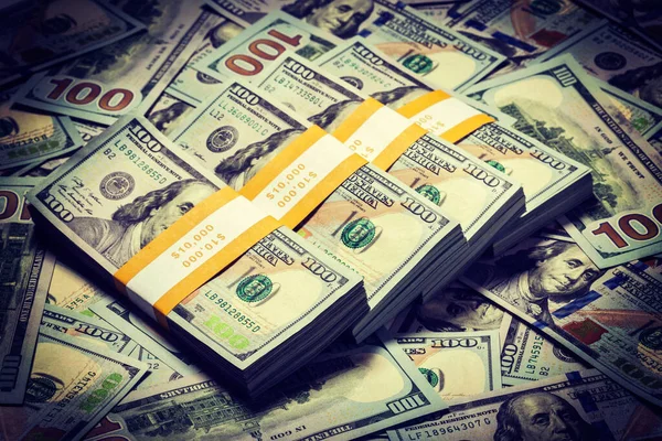 創造的なビジネスファイナンスはお金の概念を作る ヴィンテージレトロな効果は 新しい100ドルの背景のヒップスタースタイルのイメージをフィルタリング2013版の紙幣バンドルを閉じます — ストック写真