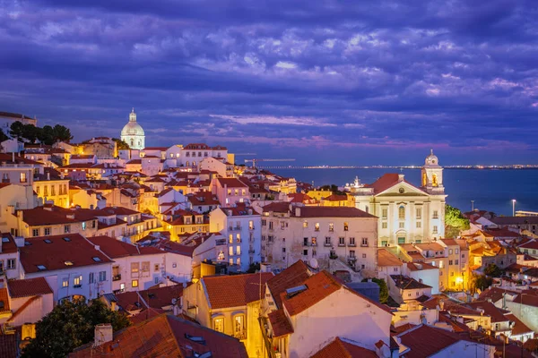 Pohled Lisabon Slavný Výhled Turistické Vyhlídky Miradouro Santa Luzia Přes — Stock fotografie
