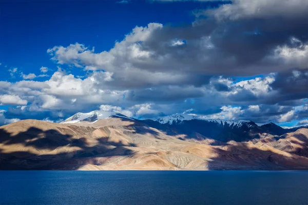 Lago Montaña Del Himalaya Himalaya Tso Moriri Puesta Del Sol — Foto de Stock