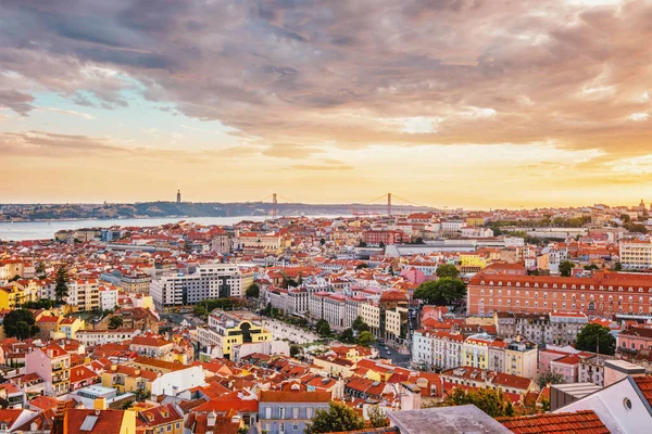 Lizbon Ünlü Manzarası Miradouro Senhora Monte Turist Bakış Açısı Alfama — Stok fotoğraf