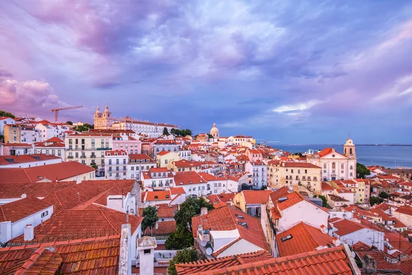 Utsikt Över Lissabons Berömda Utsikt Från Miradouro Santa Luzia Turist — Stockfoto