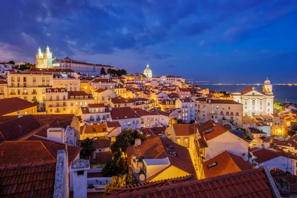 Utsikt Över Lissabons Berömda Utsikt Från Miradouro Santa Luzia Turist — Stockfoto