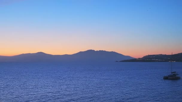 Avond Mykonos Eiland Griekenland Met Jachten Haven Aan Het Water — Stockvideo