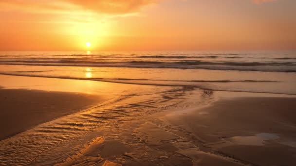 Puesta Sol Océano Atlántico Con Olas Crecientes Playa Fonte Telha — Vídeos de Stock