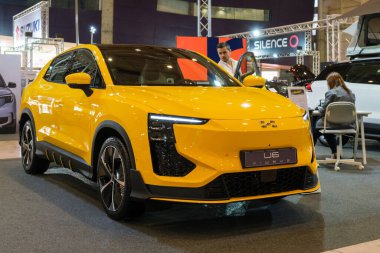 Lizbon, Portekiz - 12 Mayıs 2023: Aiways U6 coupe elektrikli araba ECAR Show 'da sergileniyor - Hybrid ve Electric Motor Show