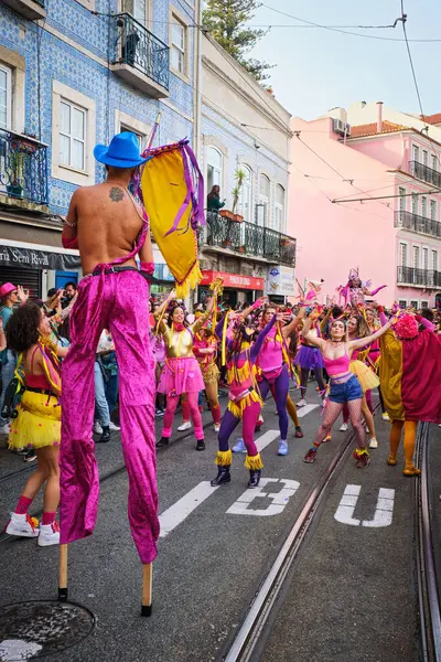 Лиссабон Португалия Февраля 2023 Года Карнавальный Парад Улицах Лиссабона Художественным — стоковое фото