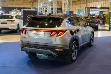 Lizbon, Portekiz - 12 Mayıs 2023: Hyundai Tucson Phev hibrit araba ECAR Show 'da sergileniyor - Hybrid ve Electric Motor Show