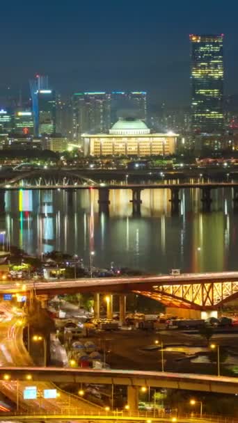 ハン川を渡るソウルの街並みとソンサン橋 ソウル カメラ パンを使って — ストック動画