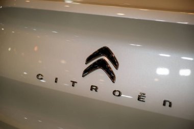 Lizbon, Portekiz - 12 Mayıs 2023: Citroen araba amblemi kapat