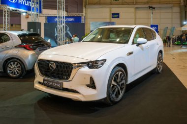 Lizbon, Portekiz - 12 Mayıs 2023: Mazda CX-60 hibrit elektrikli araba ECAR Show 'da sergileniyor - Hybrid ve Electric Motor Show