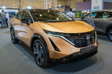 Lizbon, Portekiz - 12 Mayıs 2023: Nissan Ariya elektrikli araba ECAR Show 'da sergileniyor - Hybrid ve Electric Motor Show