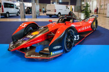 Lizbon, Portekiz - 12 Mayıs 2023: Nissan Formula E elektrikli yarış yarışı ECAR Show 'da sergileniyor - Hybrid ve Electric Motor Show