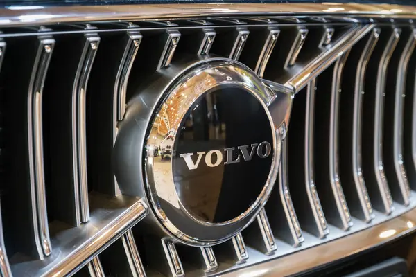 Lisabon Portugalsko Května 2023 Zblízka Znak Loga Elektromobilu Volvo — Stock fotografie