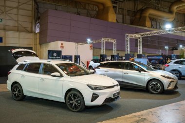 Lizbon, Portekiz - 12 Mayıs 2023: MG 5 elektrikli araba ECAR Show 'da sergileniyor - Hybrid ve Electric Motor Show