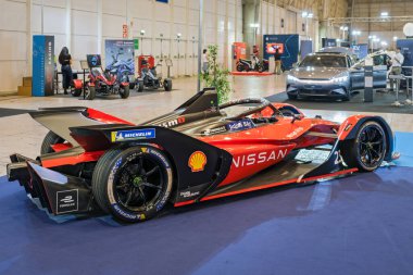 Lizbon, Portekiz - 12 Mayıs 2023: Nissan Formula E elektrikli yarış yarışı ECAR Show 'da sergileniyor - Hybrid ve Electric Motor Show